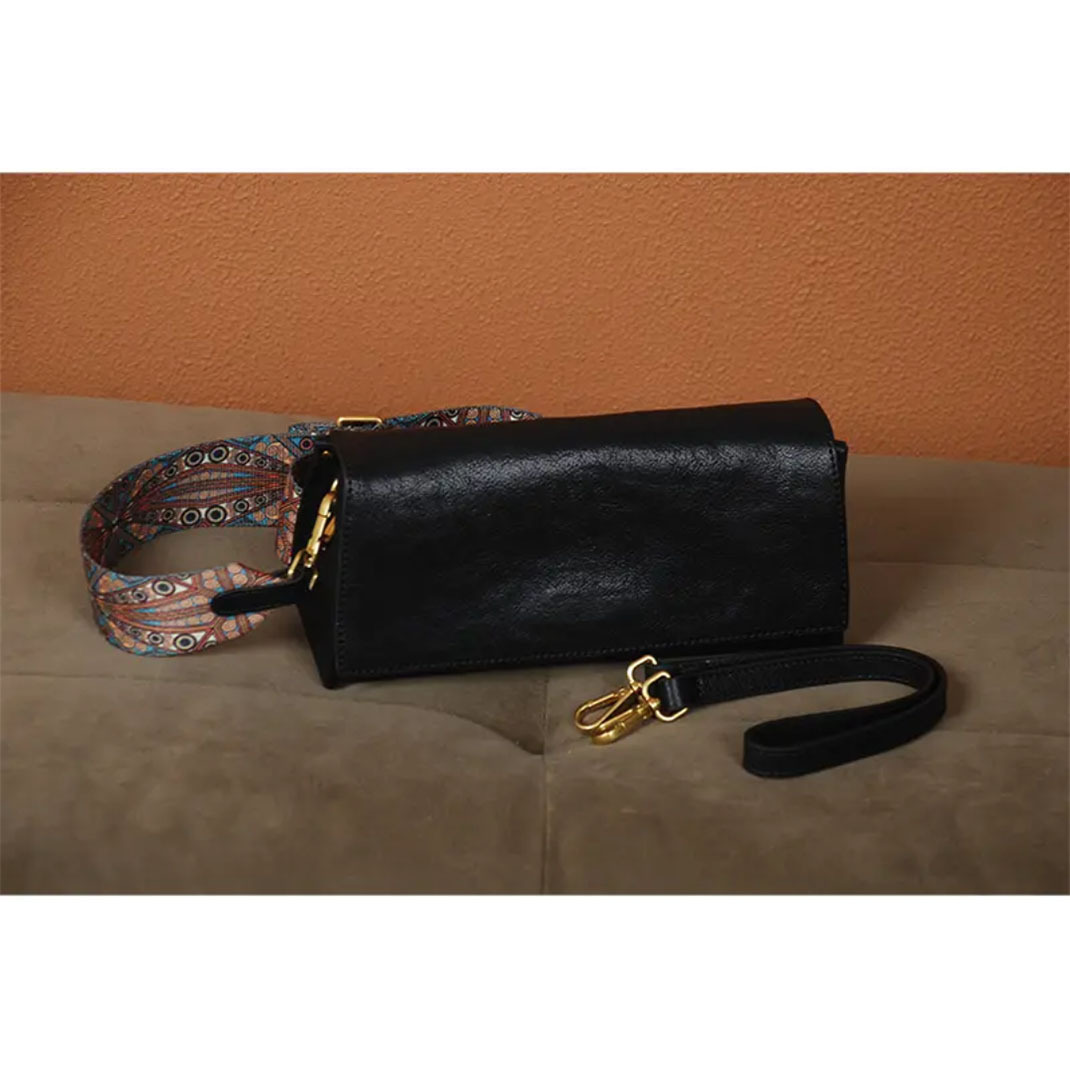 Shoulder Bag, 2026 New Arrival, High-quality Cowhide, Fashionable And Unique Underarm Bag, Casual And Versatile, Niche Light Luxury Clutch Bag._voghion.com