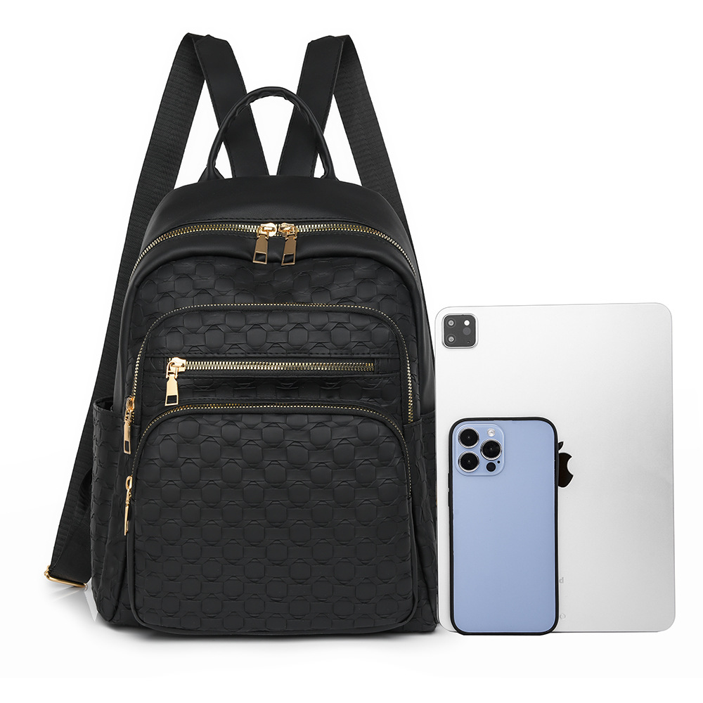 2024 mochila de cuero suave para mujer retro europea y americana nueva moda diseño de nicho mochila de viaje al aire libre al por mayor