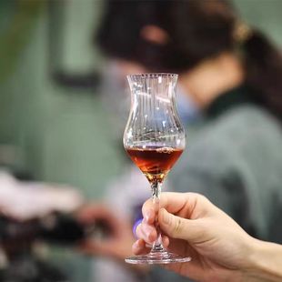 ������ʿ�ɾƱ�ˮ�������ֹ��Q�y�㱭��һ����Ʒ�Ʊ�ins�L