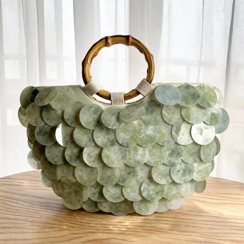 New bamboo-handle handbag with a cool, modern Chinese style, niche design, mint green fish scale handbag New bamboo-handle handbag with a cool, modern Chinese style, niche design, mint green fish scale handbag