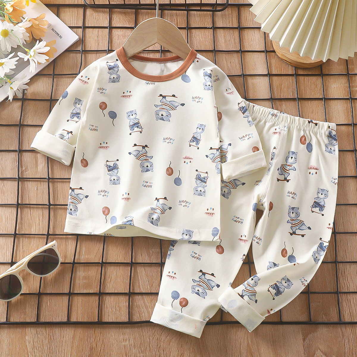 Pajamas infantiles primavera lica algodón ropa interior bebé ropa doméstica para niños niñas chaqueta de otoño pantalones de otoño ropa infantil al por mayor