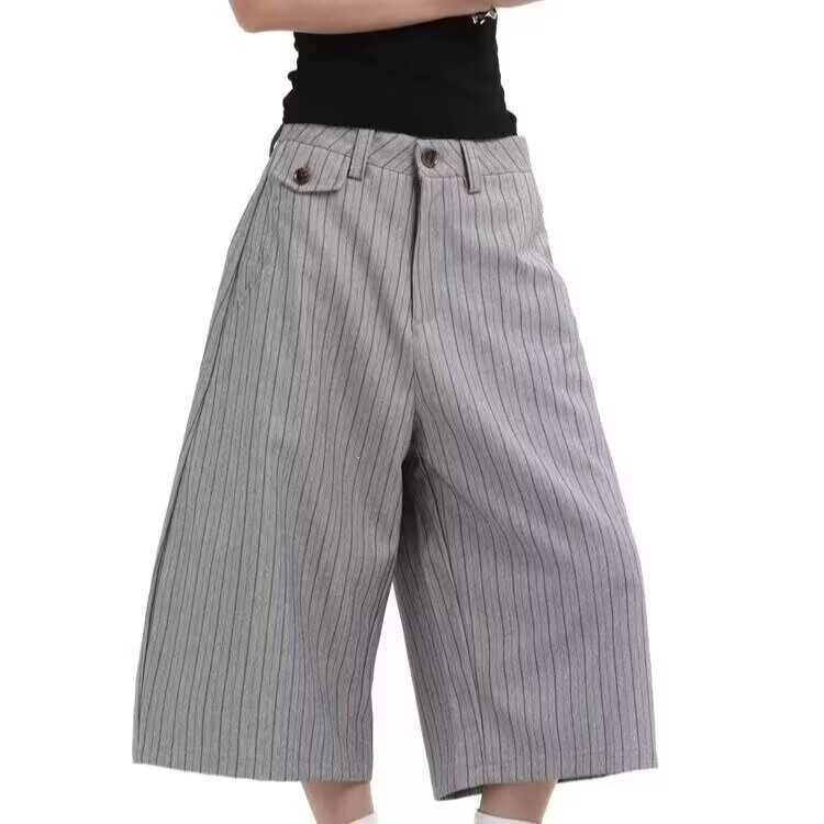 American retro casual versatile striped trousers for men and women, summer loose wide-leg cropped pants with an old money style and a sense of sophistication American retro casual versatile striped trousers for men and women, summer loose wide-leg cropped pants with an old money style and a sense of sophistication