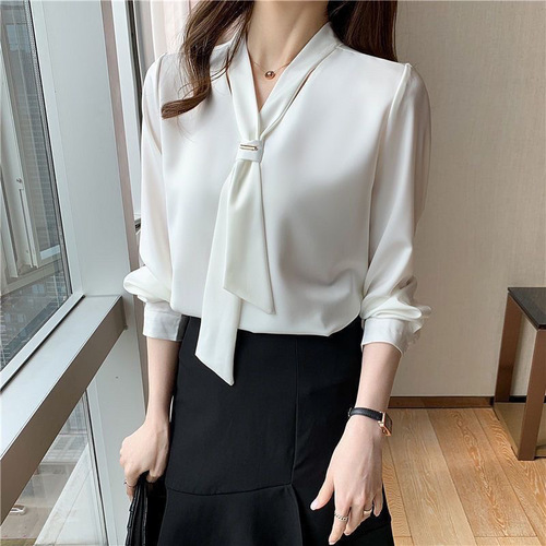 White chiffon blouse ladies' basic top for early spring, autumn, winter 2025, French-style beautiful blouse, stylish