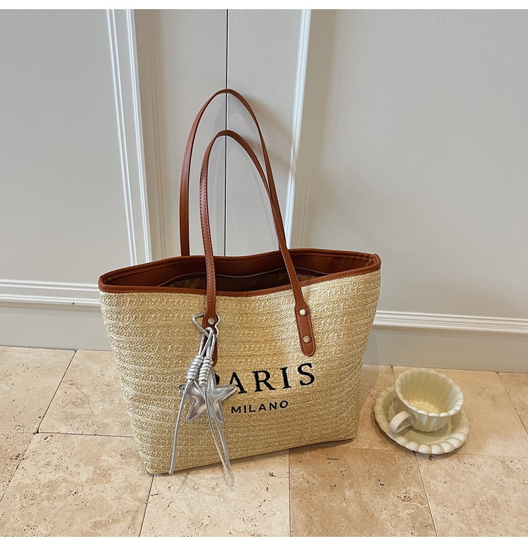 Summer striped woven large-capacity tote bag 2025 New style fashionable and trendy Korean style simple and elegant casual single-shoulder bag undefined