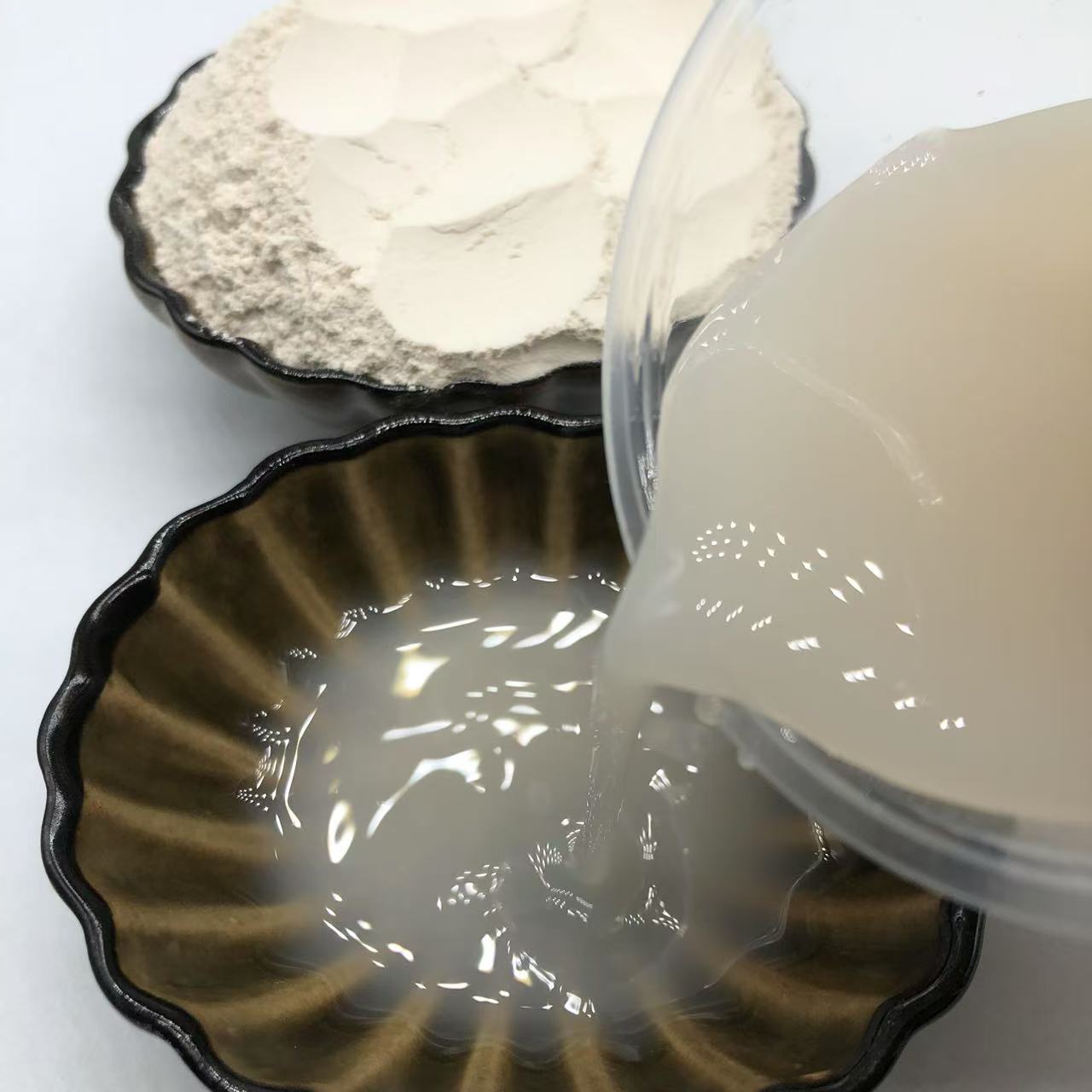 厂家现货膨润土铸造钻井泥浆涂料混凝土添加用凹凸棒土膨润土