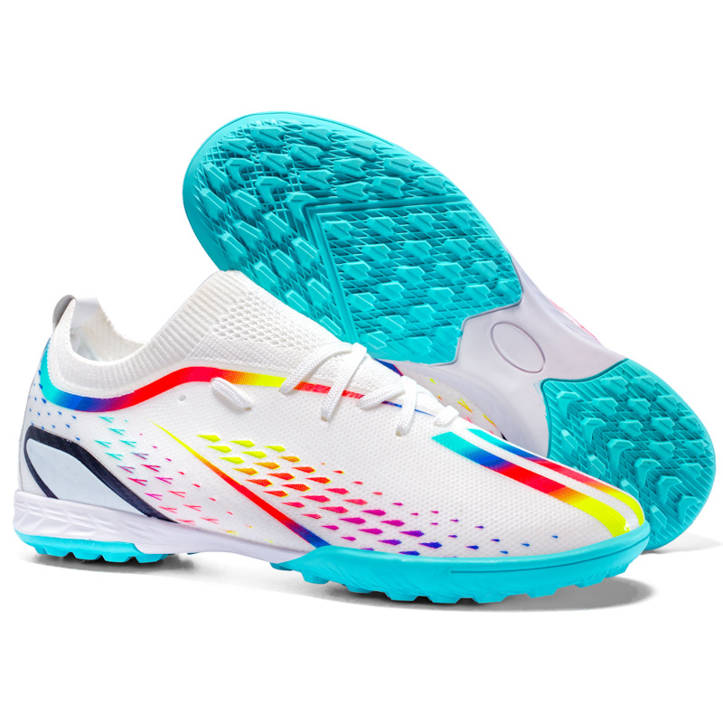 Coppa del mondo nuove scarpe da calcio low-top studenti maschi adolescenti AG lunghe scarpe da allenamento per unghie rotte TF scarpe sportive all'ingrosso_voghion.com