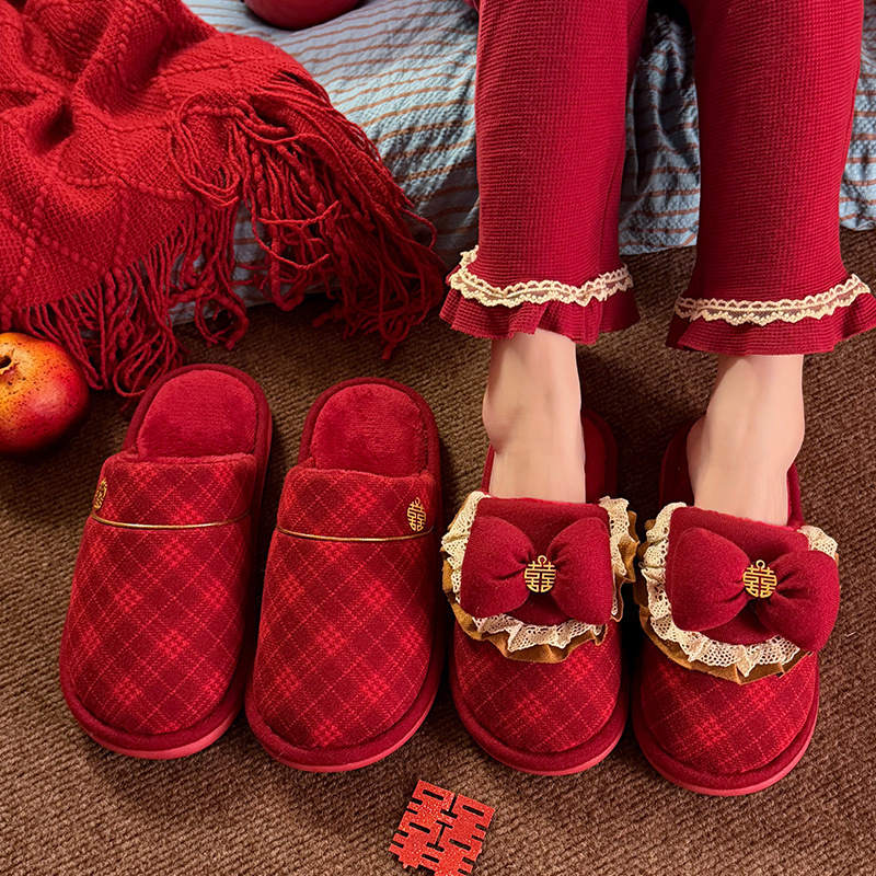 Red wedding slippers, a pair of festive summer high-end slippers for weddings, bride, newlyweds, couples, home use Red wedding slippers, a pair of festive summer high-end slippers for weddings, bride, newlyweds, couples, home use