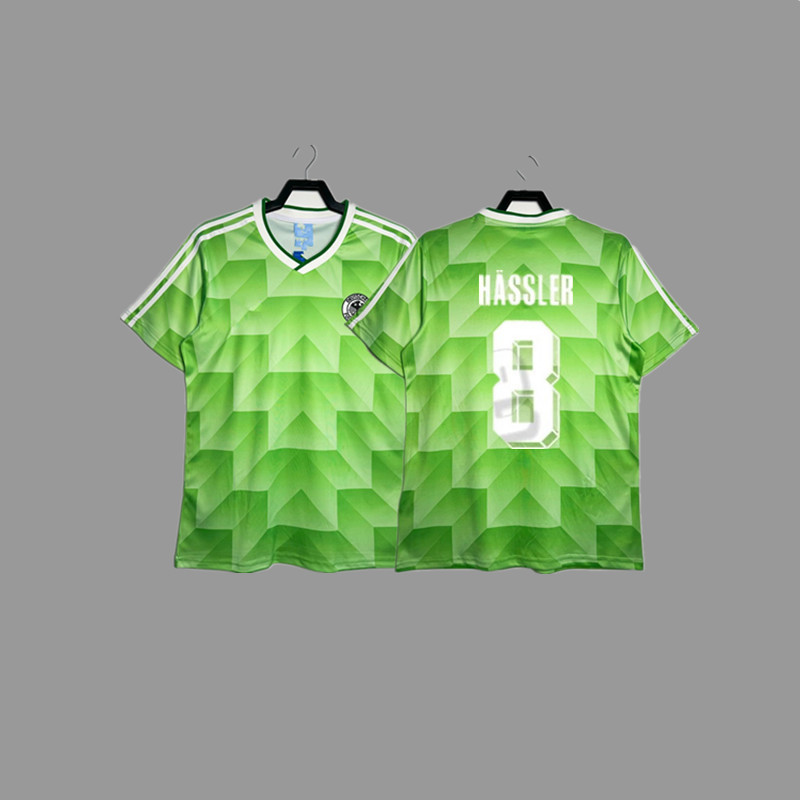 1988년 독일 원정경기(녹색) + 등번호 8번