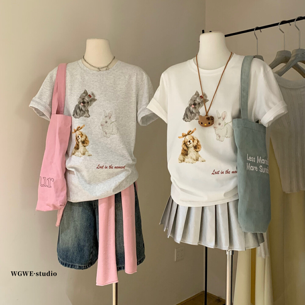 WGWE American Retro Puppy Print Mujer 2025 Verano Diseño Sense Xiaozhong suelta Camiseta de manga corta Mujer W5390