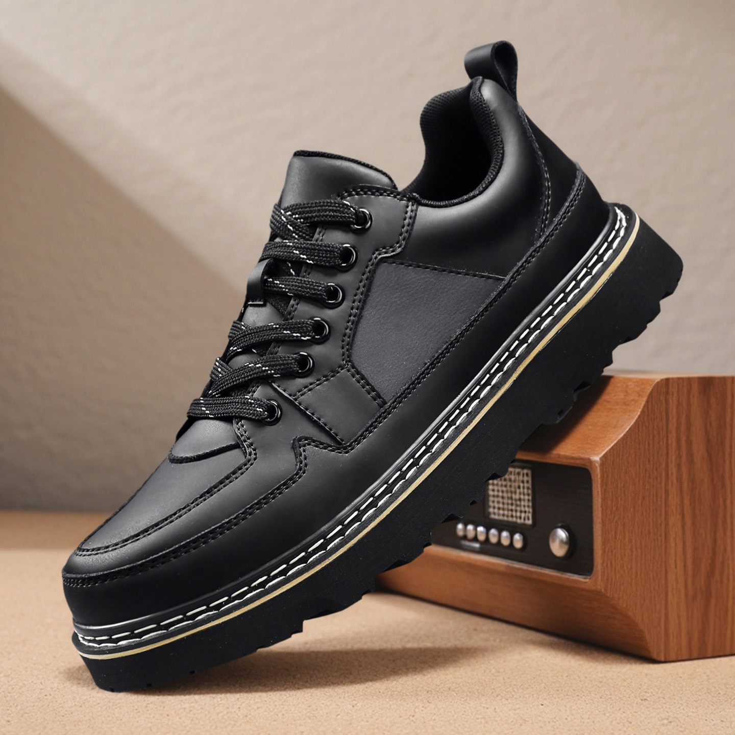 工装鞋男2025秋季新款厚底板鞋男商务休闲皮鞋男真皮软底大头皮鞋