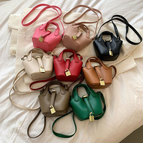 Qiu dong season with Europe and the United States fan girls hand carry mini children mention concave shape basket worn across small bags handbag