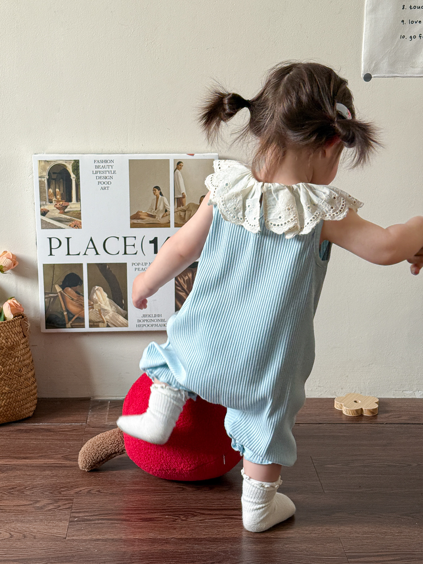 Ropa para niños de caña de pera Ropa para bebés Estilo fino de verano 2025 Nuevos niños Ropa de una pieza para recién nacidos