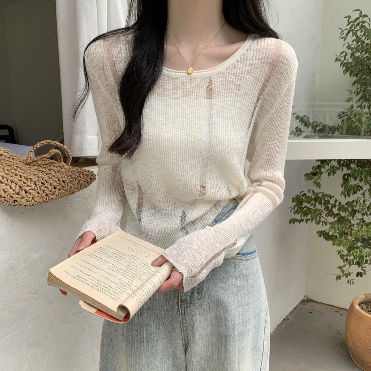 Delgado hueco de punto de manga larga Camiseta de verano de las mujeres corto aire acondicionado camisa estilo coreano nueva protección solar blusa superior image 7