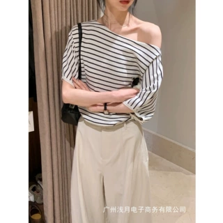 BIRVIN白色精致灯笼袖设计感条纹针织衫女2026春新款斜肩软糯上衣