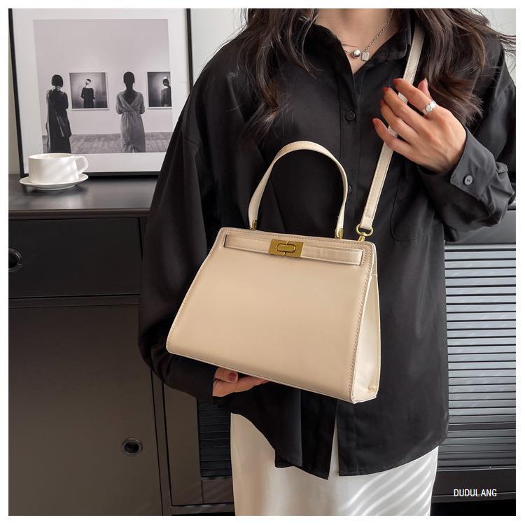 Pu Leather Material Solid Color Pattern All Seasons Season Women's Gender Women's Medium Pu Leather Solid Color Vintage Style Classic Style Square Flip Cover Crossbody Bag