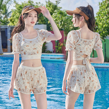 ����ֱ��Ӿ��Ů���������ױ���ʱ��С�黨˫��ƽ�ǿ��ļ�͸��Ӿװ