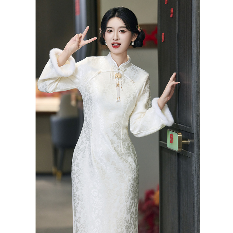 Chinese-Style Autumn and Winter White Qipao for Engagement 2025, New Daily Wear Dress for Bride, Formal Dress for Marriage Registration