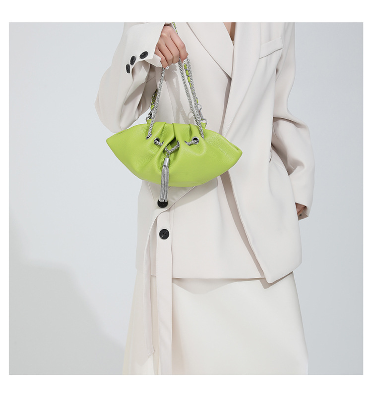 Women's Medium Pu Leather Solid Color Streetwear Dumpling Shape String Crossbody Bag display picture 8