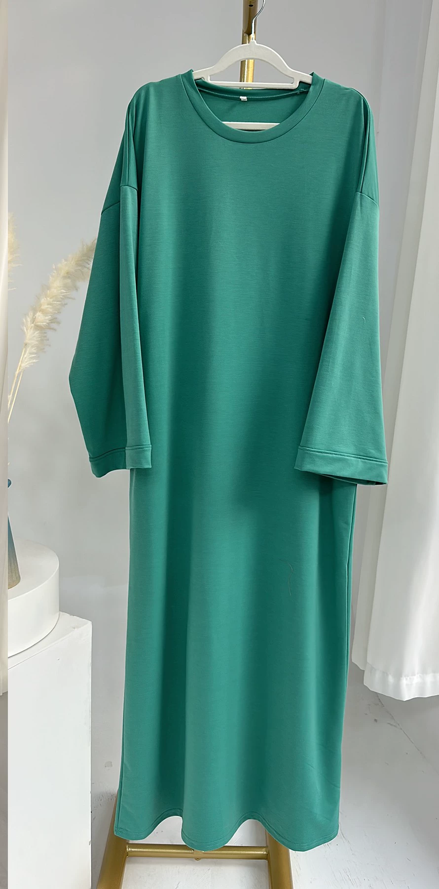 Loriya2024 Скорость на Дубай Дубай Ближний Восток Türkiye Dubai Непрозрачный цвет Sweat Dress LR737