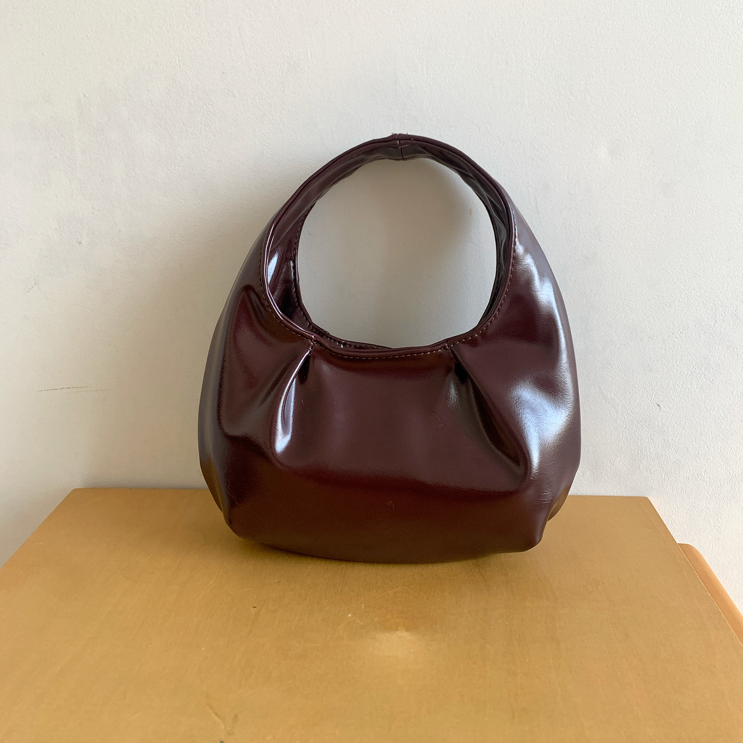 2026 Pleated Handbag Luxury Fashion Versatile Cloud Mini Bag Niche Soft Leather Women's Crossbody Bag - Thumbnail 8