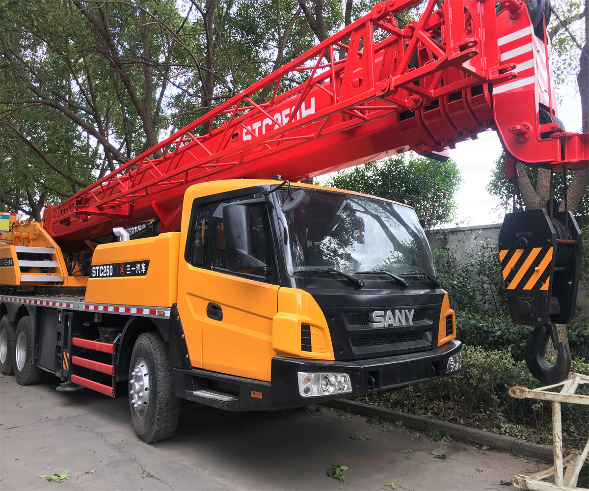 吊车三一STC250H STC500 STC750 25吨50吨75吨超低价三一25吨