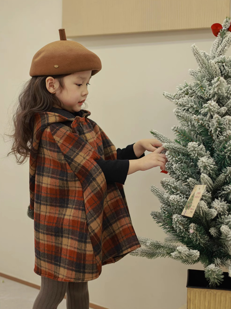 Kinderkleidung Mädchen Herbst und Winter neue Kinder spitzer Hut karierter Baumwollclip dicker Wollmantelumhang_voghion.com