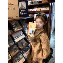 2026年秋冬季新款豹纹针织开衫秋冬复古撞咖色宽松领毛衣外套女