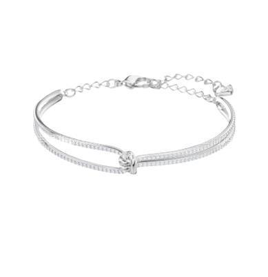 화이트 골드 트위스트 팔찌