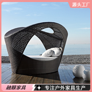 Simple Outdoor Rattan Sofa Furniture Outdoor Garden Homestay Villa Hotel Creative Geometry Design Bed