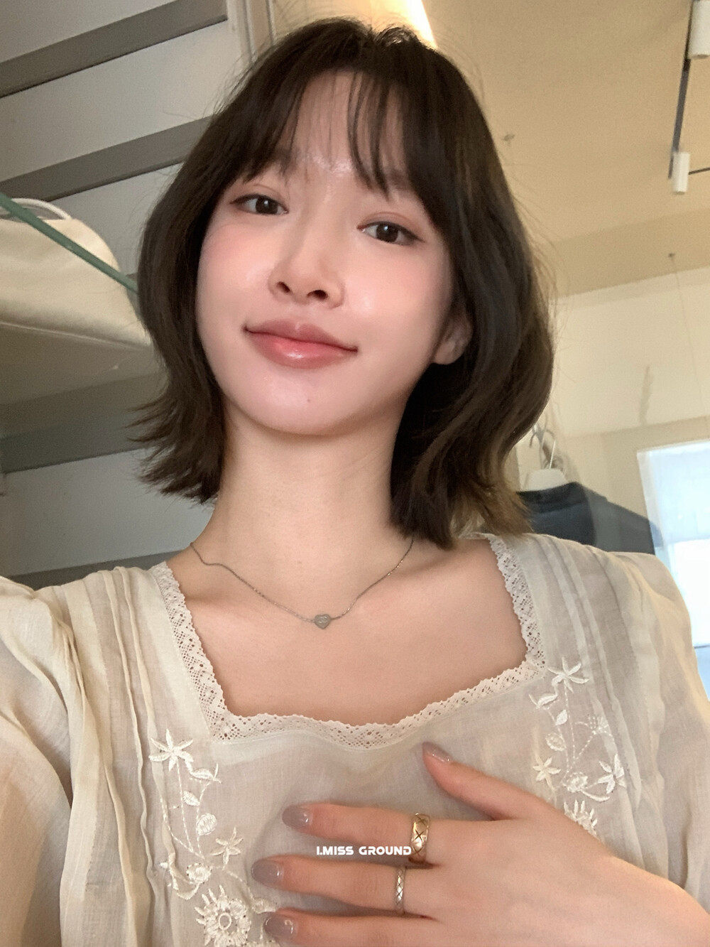 Áo sơ mi nữ cổ vuông tay bồng thêu ren hoa mùa hè — màu trắng, Xanh da trờicolor chi tiết 30