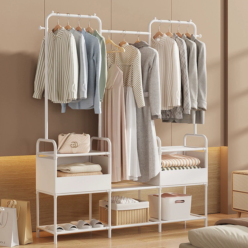 Шкаф простой бытовой спальни жирный