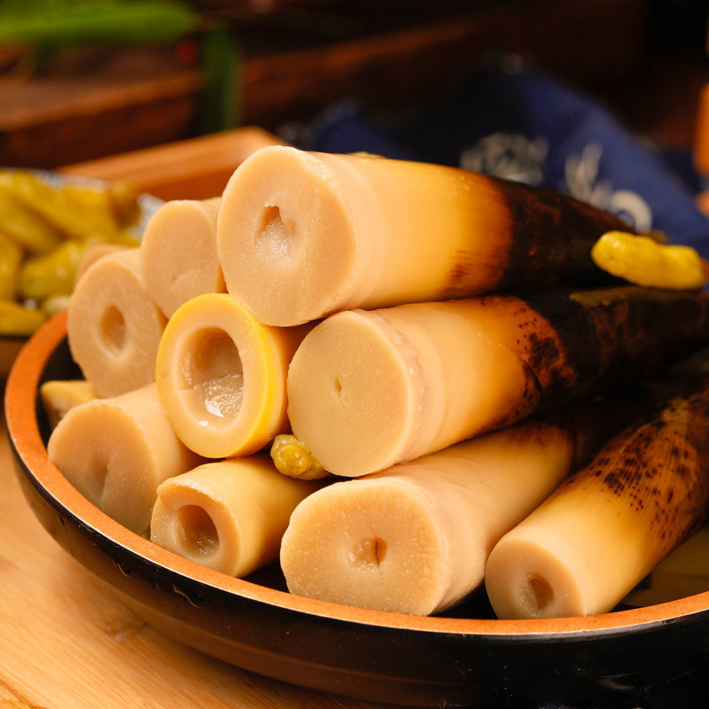 Hand Peeled Bamboo Shoots and Net Red 5g Open bags precooked and ready to be eaten spicy Crispy bamboo shoots pickled pepper Bamboo shoots a kind of edible bamboo shoot packing snacks