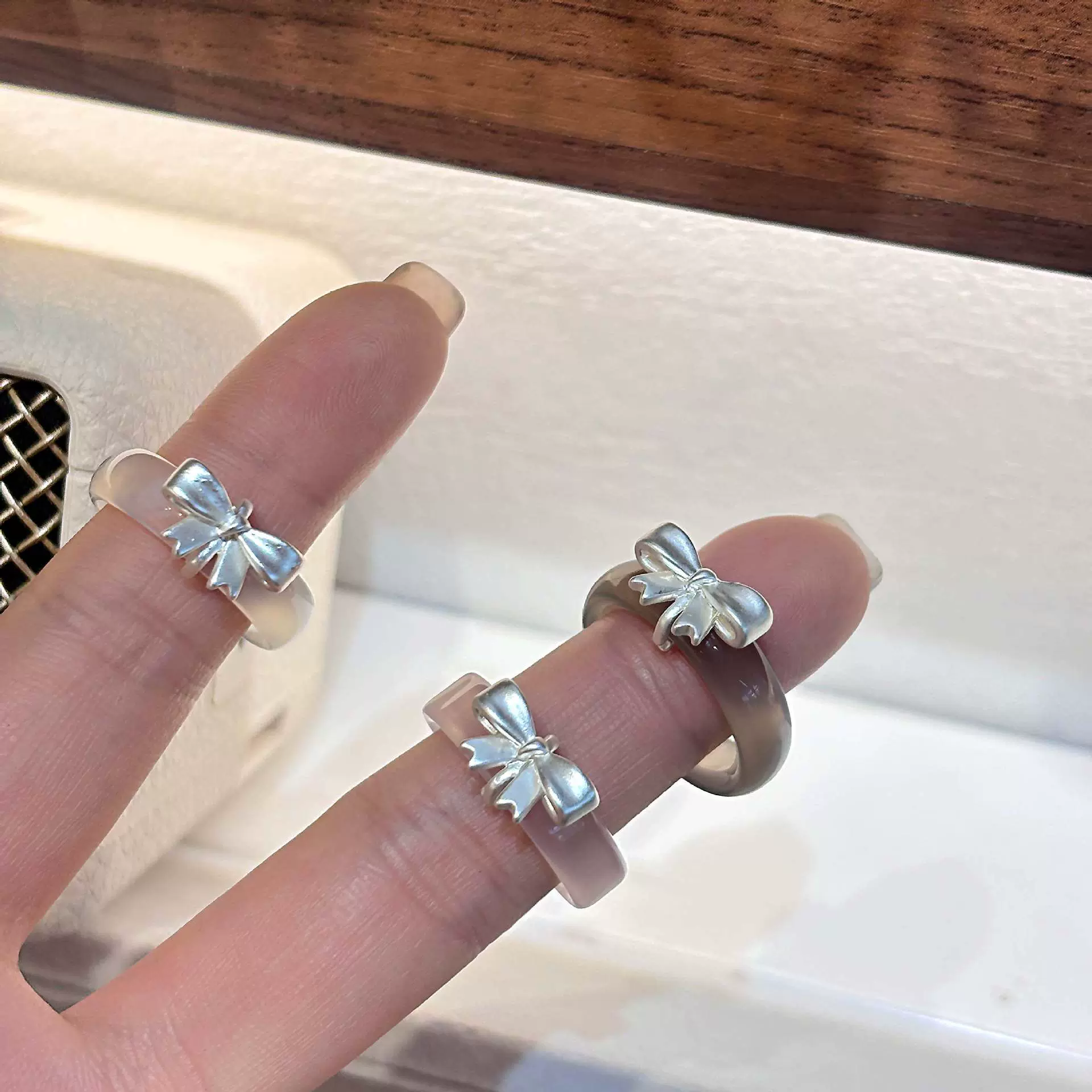 甜美银色蝴蝶结玉髓戒指女小众个性时尚食指戒指日常百搭高级ring