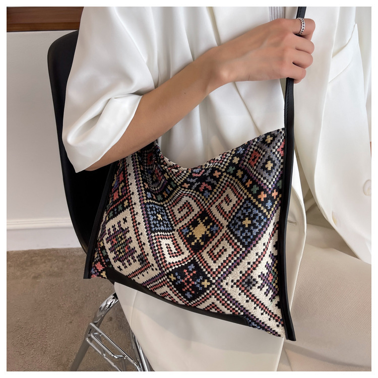 Ethnic Style Retro Handheld Women's Bag Ethnic Style Canvas Handbag Weaving Yunnan Style Lightweight Middle Aged Small Cloth Bag_voghion.com
