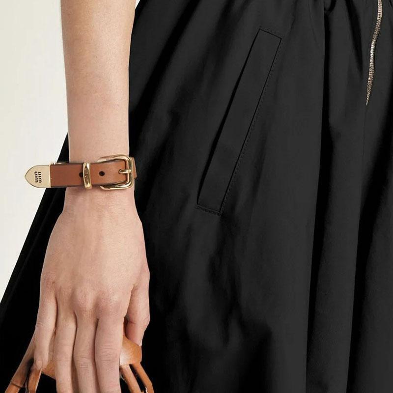 Black Brown Wide Correct Letter Leather Bracelet Wristband Bracelet Women's 2024 Autumn and Winter New High-end Delicate Bracelet