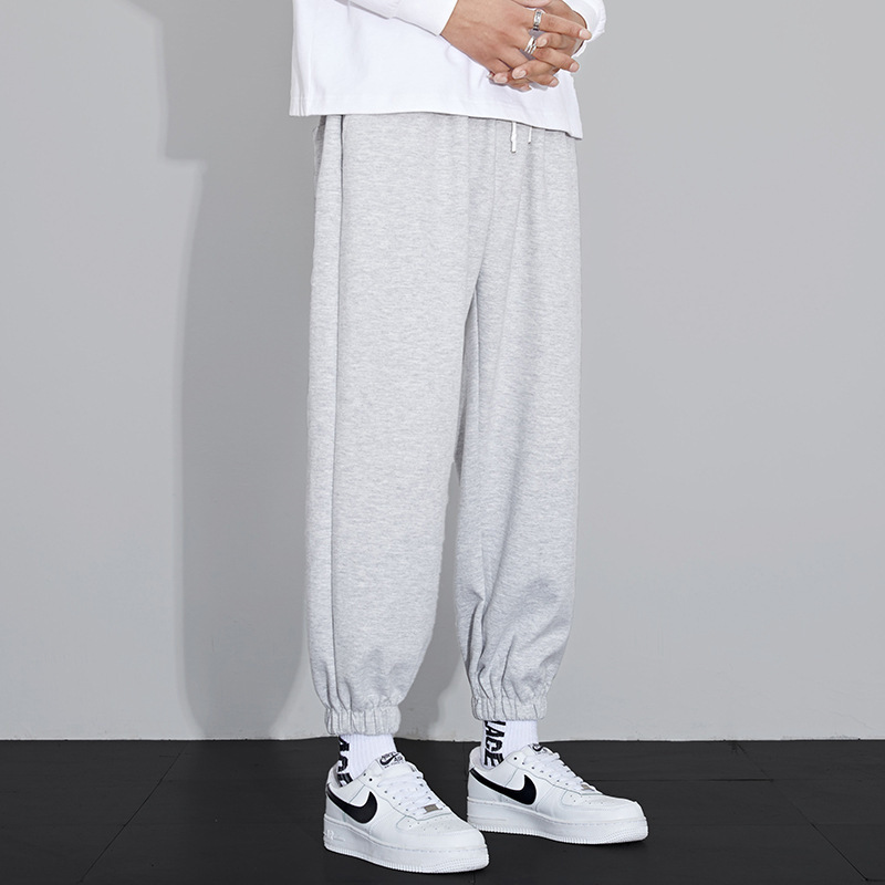 J08 그레이