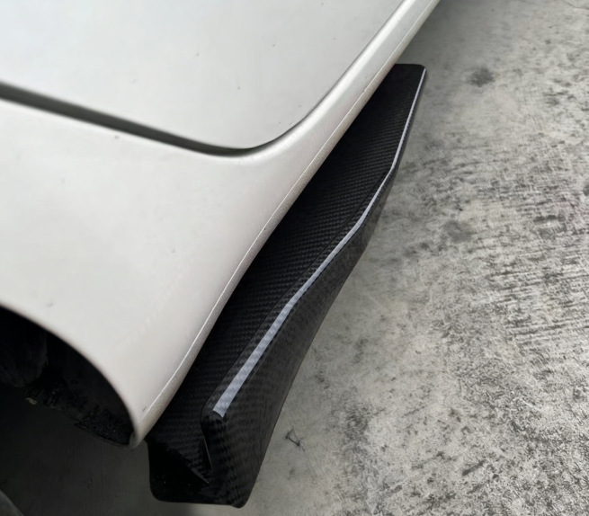 Car Accessories Modification Universal Rear Corner Protection Plate 48cm Glossy Black Universal Rear Corner Decoration for Cars