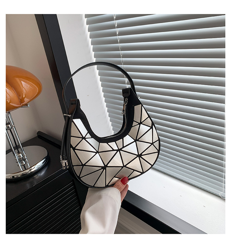 Geometric Armpit Bag For Women Versatile Trendy Shoulder Handbag_voghion.com