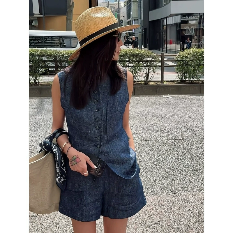 Женский летний костюм в стиле ретро из голубого денима 2025 года, Гонконгский стиль, повседневный, безрукавный жилет, кардиган, шорты, модный двухкомпонентный комплект
