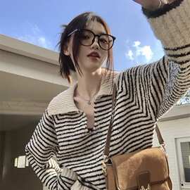 设计感超好看v领毛衣女秋冬宽松显瘦气质polo领条纹显瘦针织衫ins
