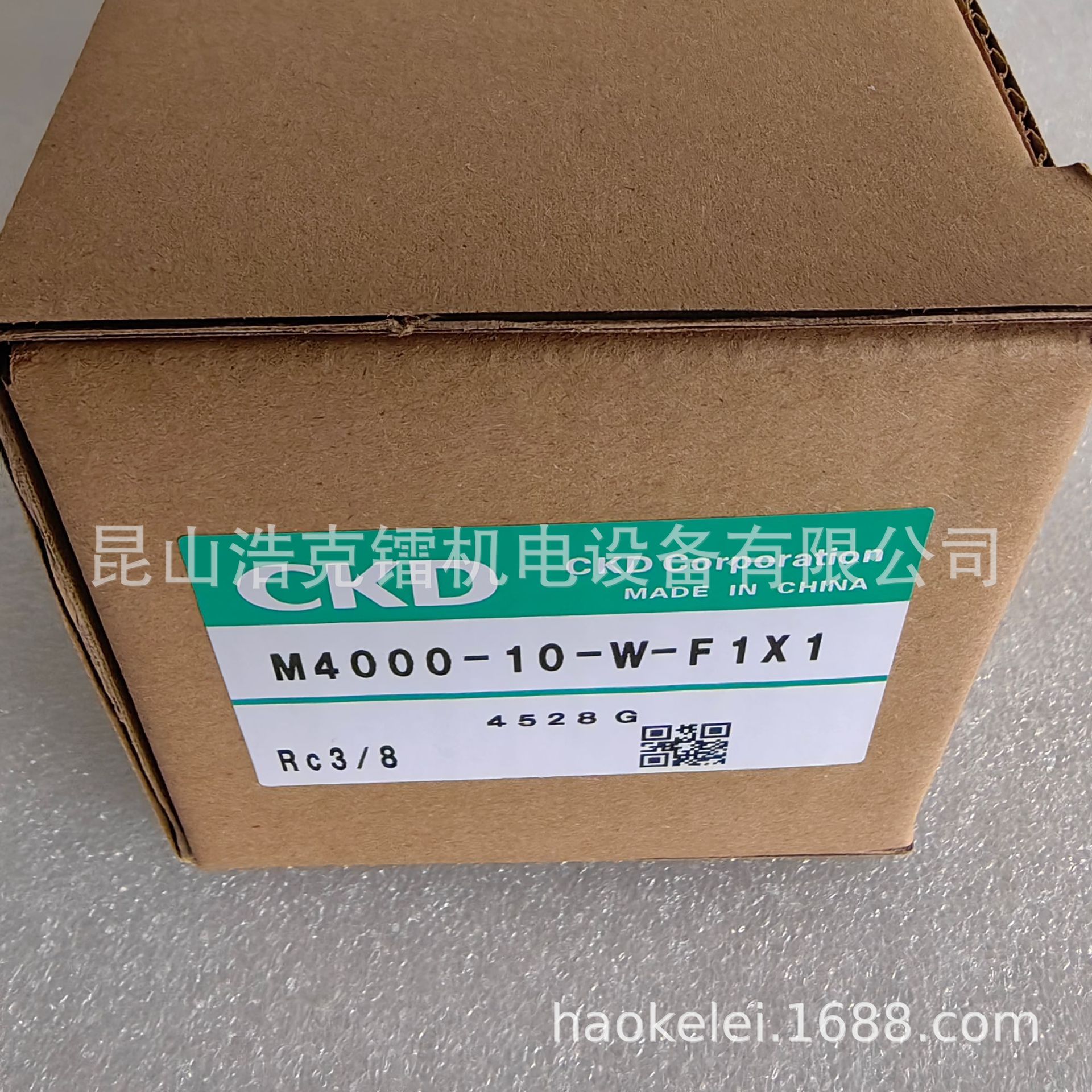 G40D-6-P10 压力表 全新 原装  现货