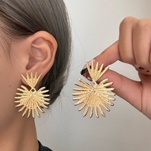 欧美跨境时尚设计感金属光面折叠耳钉耳坠耳饰女复古几何花瓣耳饰