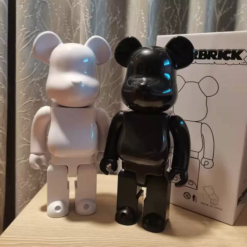 Bearbrick 400%Конструктор детали Угрожающее Белое Медведь Модель DIY материал Симатику Hand -Model модель игрушки качели кукла