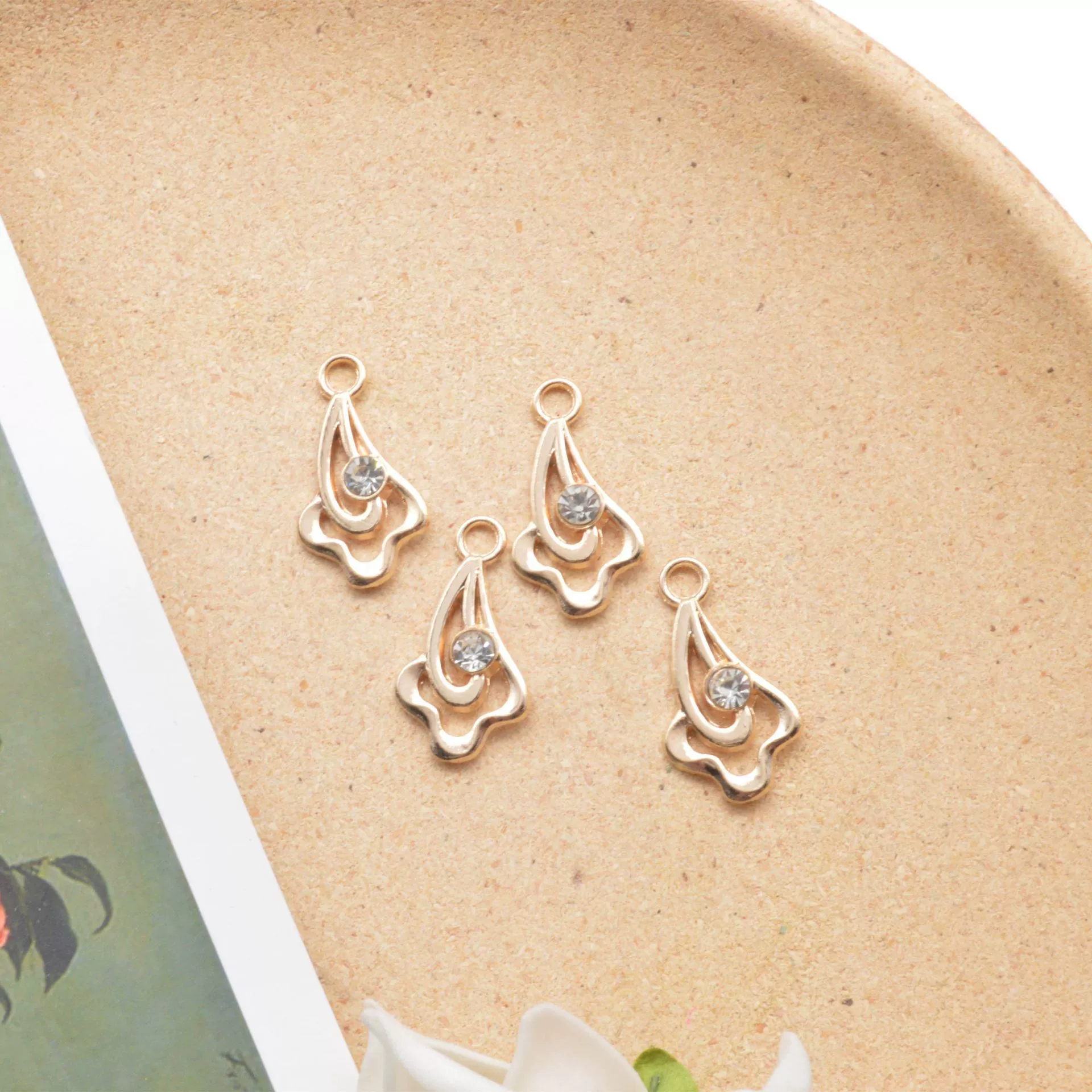 Сплав в форме пламени с бриллиантами аксессуары для волос DIY ювелирные аксессуары кулон винтажный браслет головной убор декоративный кулон