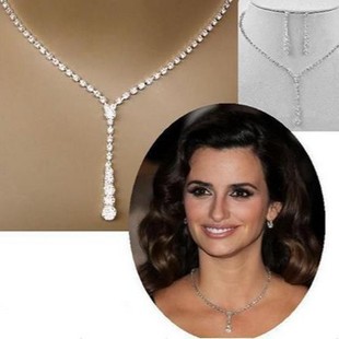 C018 Korean bridal alloy rhinestone sweater chain trendy personalized all-match necklace earrings gold chain clavicle chain