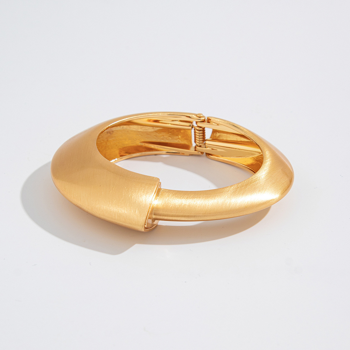 78g Weight Bangle Classification Alloy Chain Material 1 Piece Quantity Daily Occasion Alloy Material Irregular, Solid Color Pattern All Seasons Season Women's Gender Plating Design Simple Style Style Simple Style Irregular Solid Color Alloy Bangles Wholesale 9