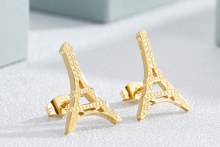 New European And American Fashion Simple Style Personality Pyramid Stainless Steel Earrings display picture 7