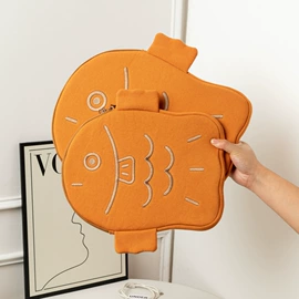 化妆包;笔袋;零钱包