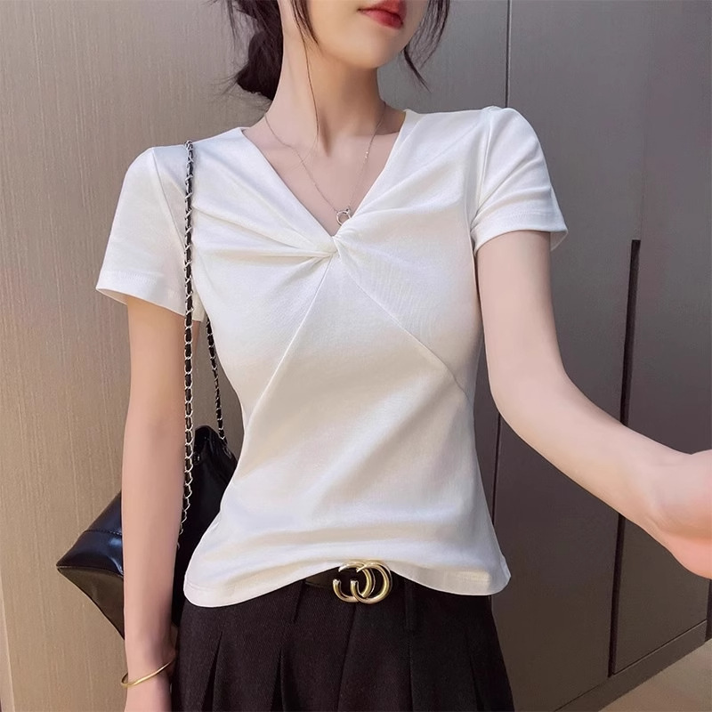 French Style Shoulder Summer V-Neck Short-Sleeved T-Shirt 2025 New Style Simple Design Sense Kink Slim-Fit Slimming Top Trendy