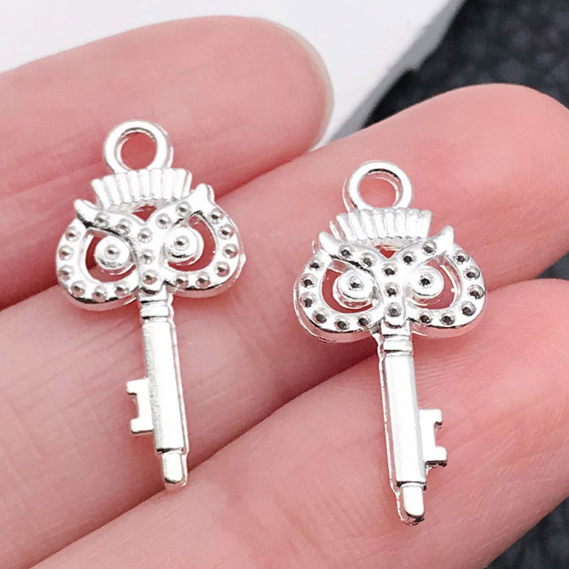 100個のレトロな5色の愛の鍵を混ぜた四つ葉のクローバーの鍵合金ペンダント手作りdiyアクセサリーの部品卸売り|undefined